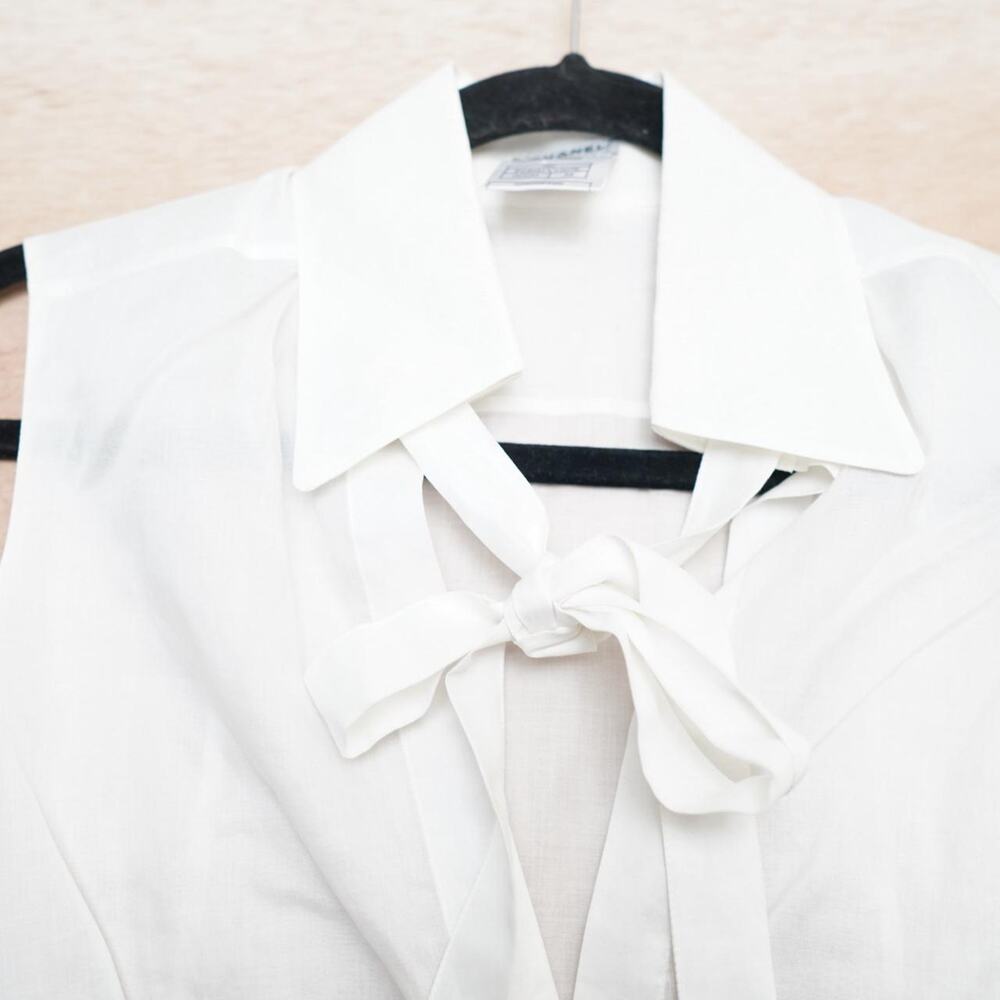 Authentic Chanel Tie Neck Sleeveless Blouse FR34 - Picture 2 of 8